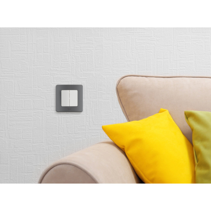 Legrand INSPIRIA Дымчатый Рамка - 1 пост