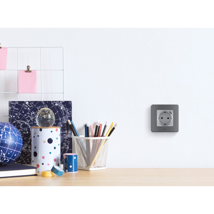 Legrand INSPIRIA Дымчатый Рамка - 1 пост