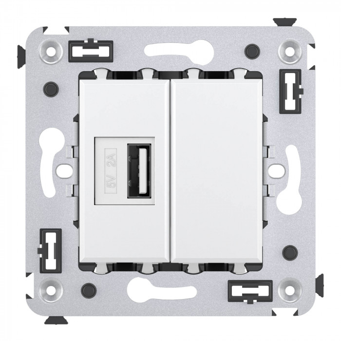 DKC Avanti Белое облако Зарядное устройство USB
